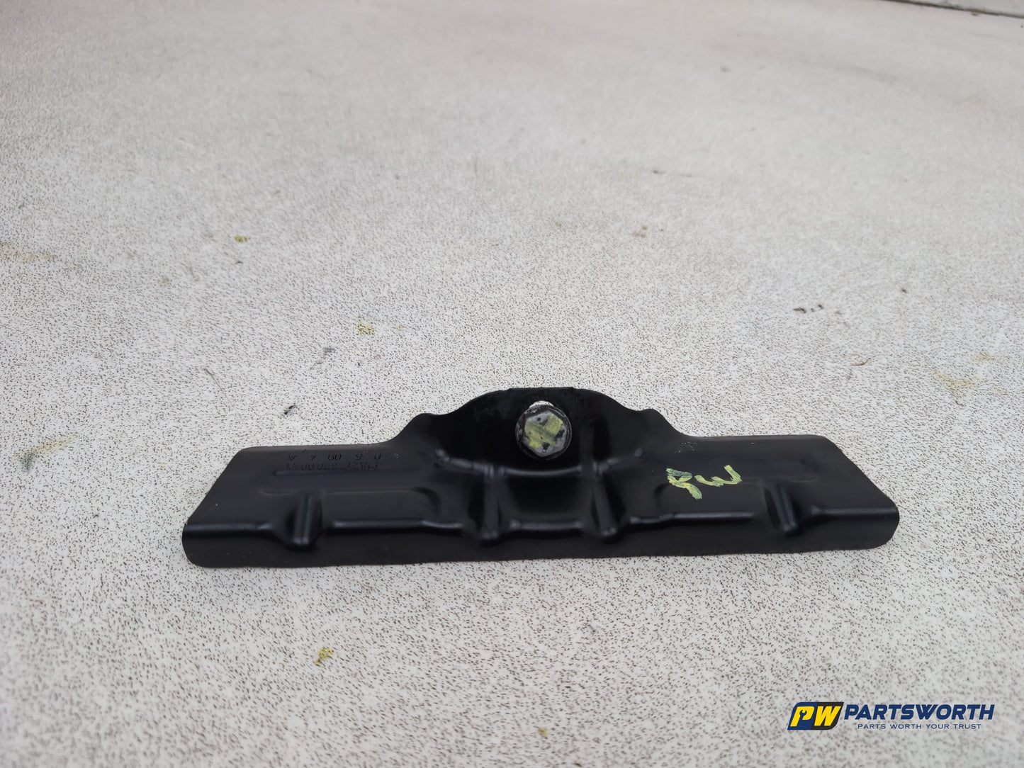 Mercedes-Benz E220 E-Class W212 Battery Holding Clamp A2126280041 2009-2016 - photo 5