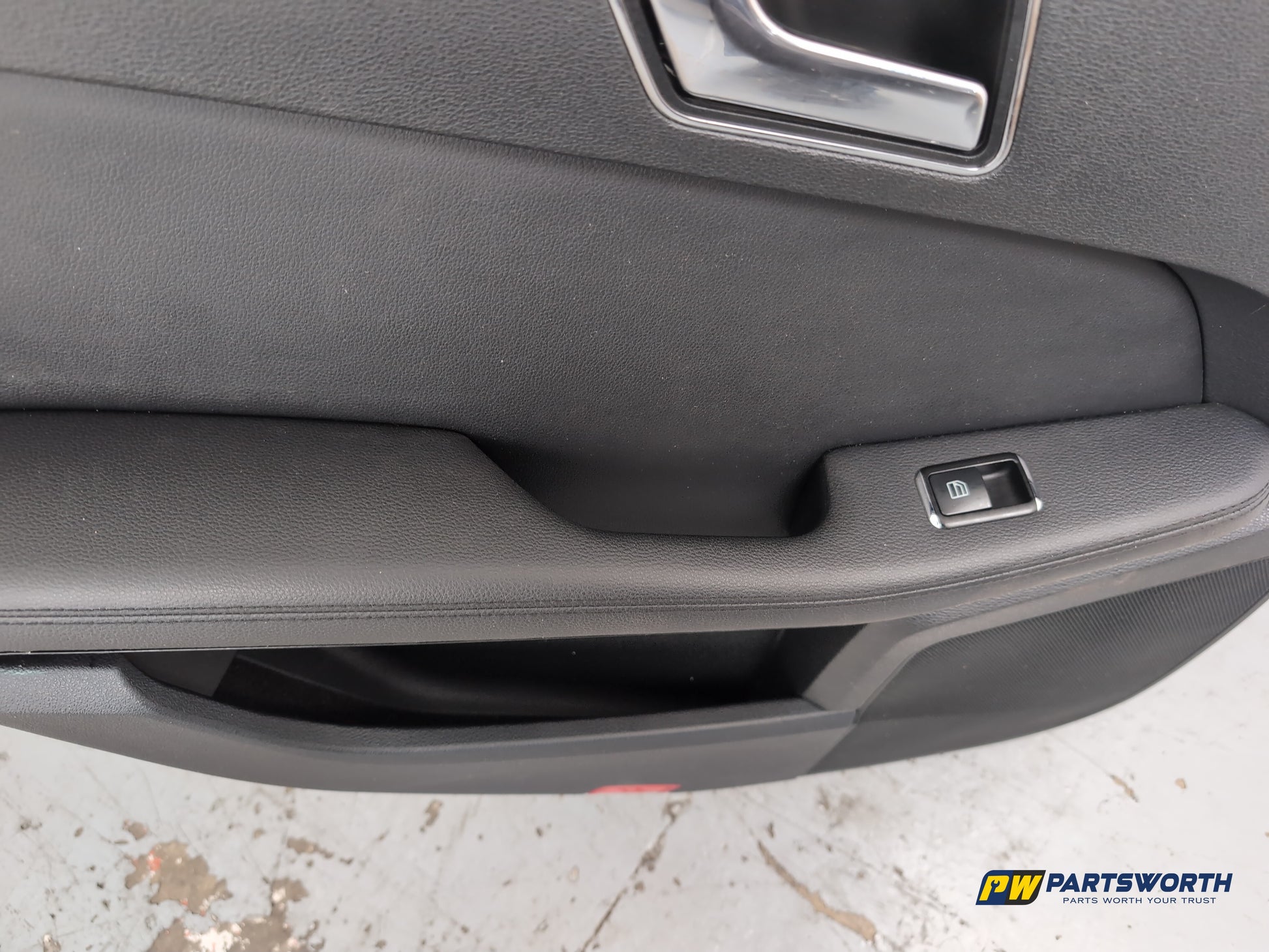 Rear Left Door Card 5