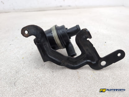 Audi A1 Contrast Edition 1.6l Diesel Auxiliary Water Pump 6r0965561a 2008-2012 - photo 5