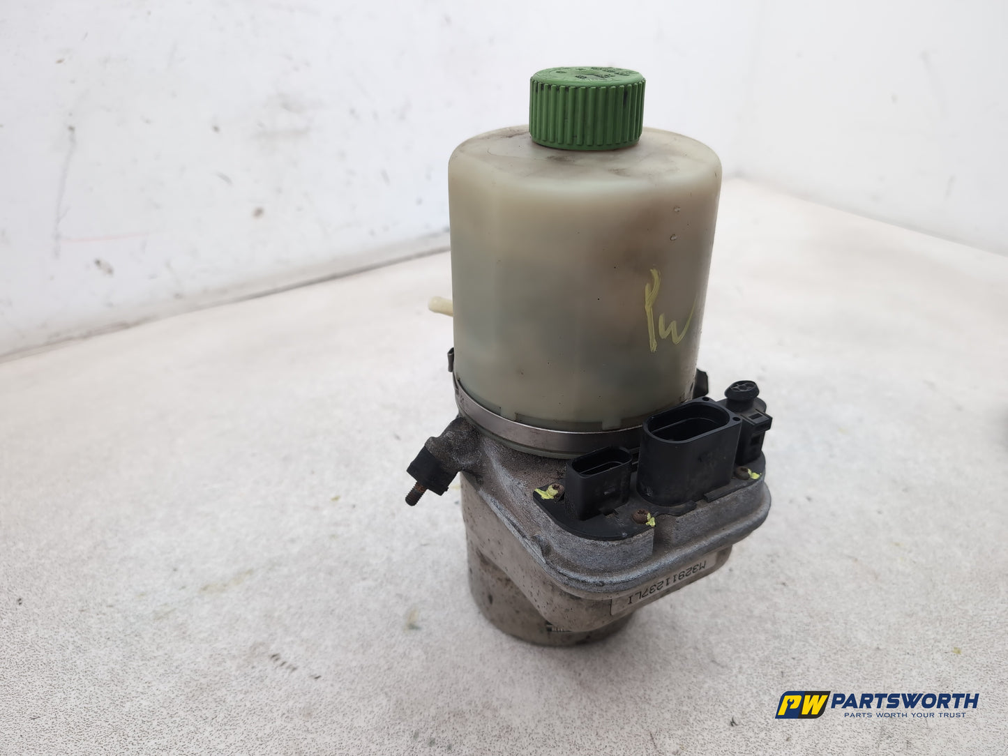 Audi A1 Contrast Edition Tdi Power Steering Rack Pump 6r0423156b 2008-2012 - photo 5