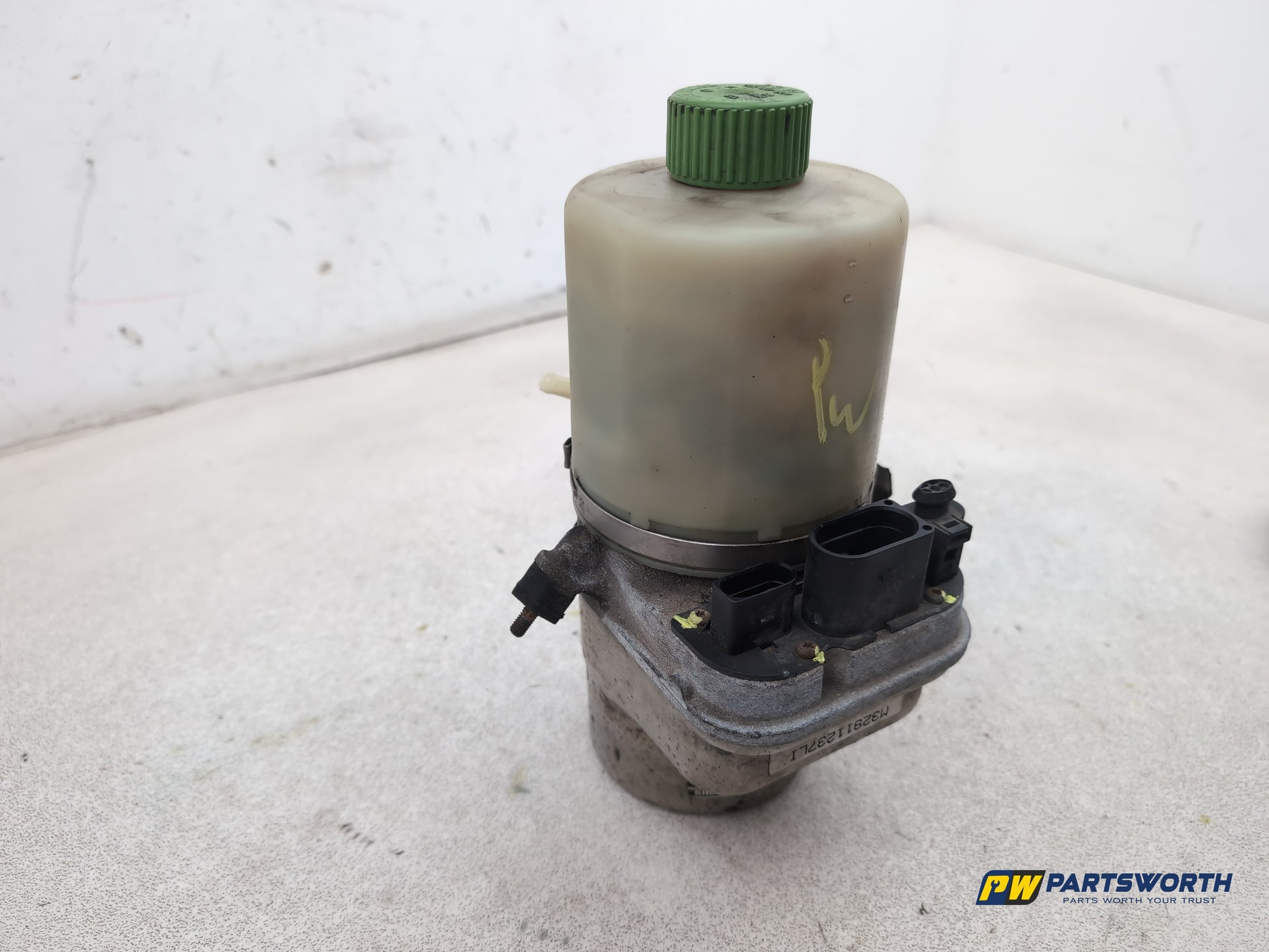 Audi A1 Contrast Edition Tdi Power Steering Rack Pump 6r0423156b 2008-2012 - photo 5