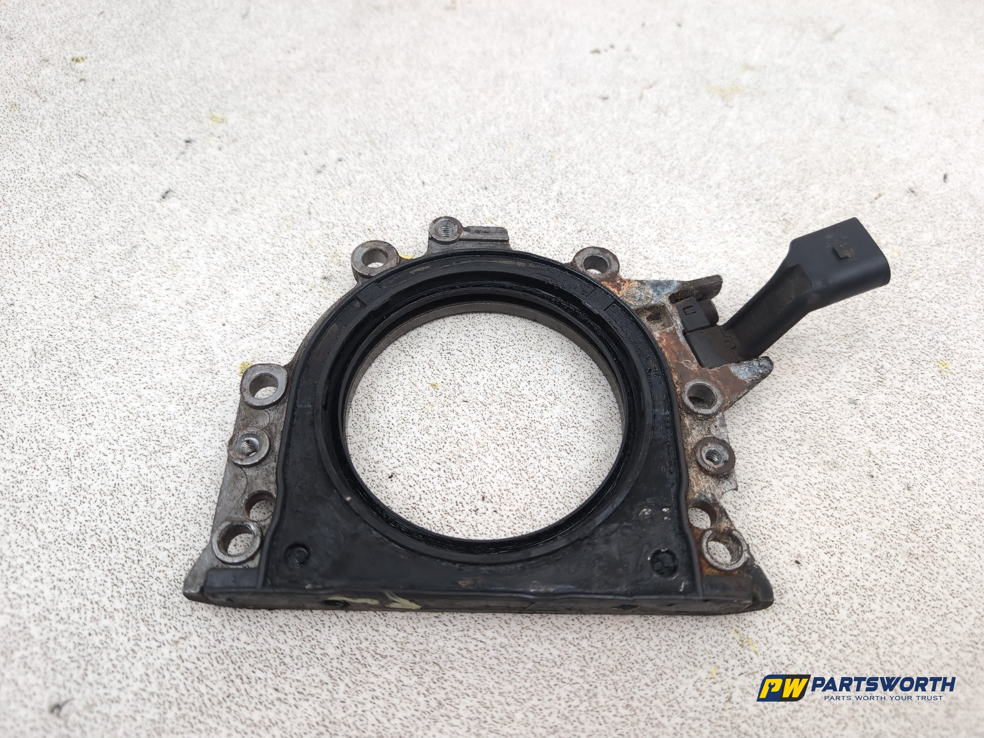 Audi A1 Contrast Edition Tdi 1.6l Diesel Crank Case Sealing Flange 03l103173 - photo 5