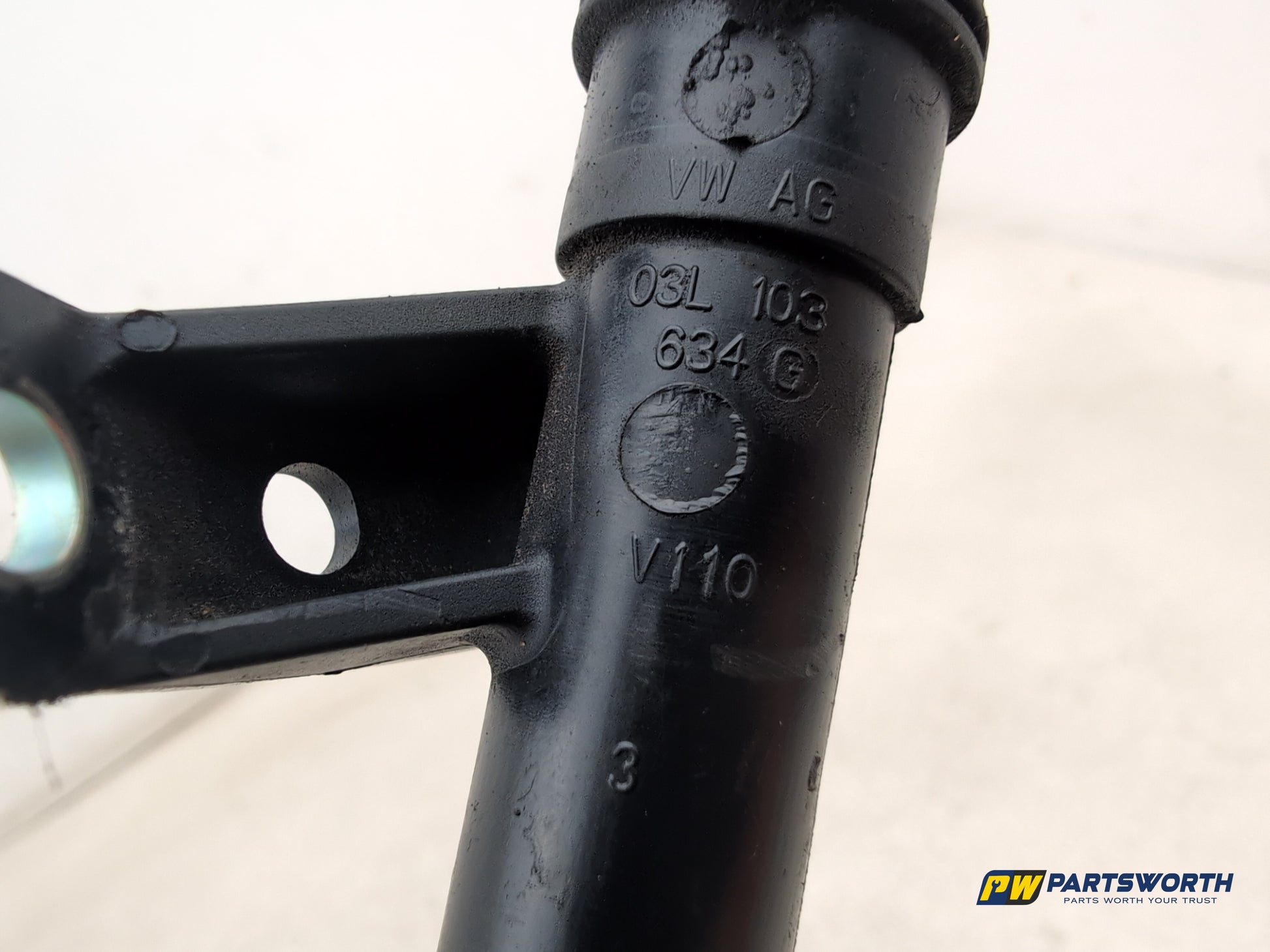 Audi A1 Contrast Edition Tdi 1.6l Diesel Oil Level Dipstick 03l103634 2008-2012 - photo 5