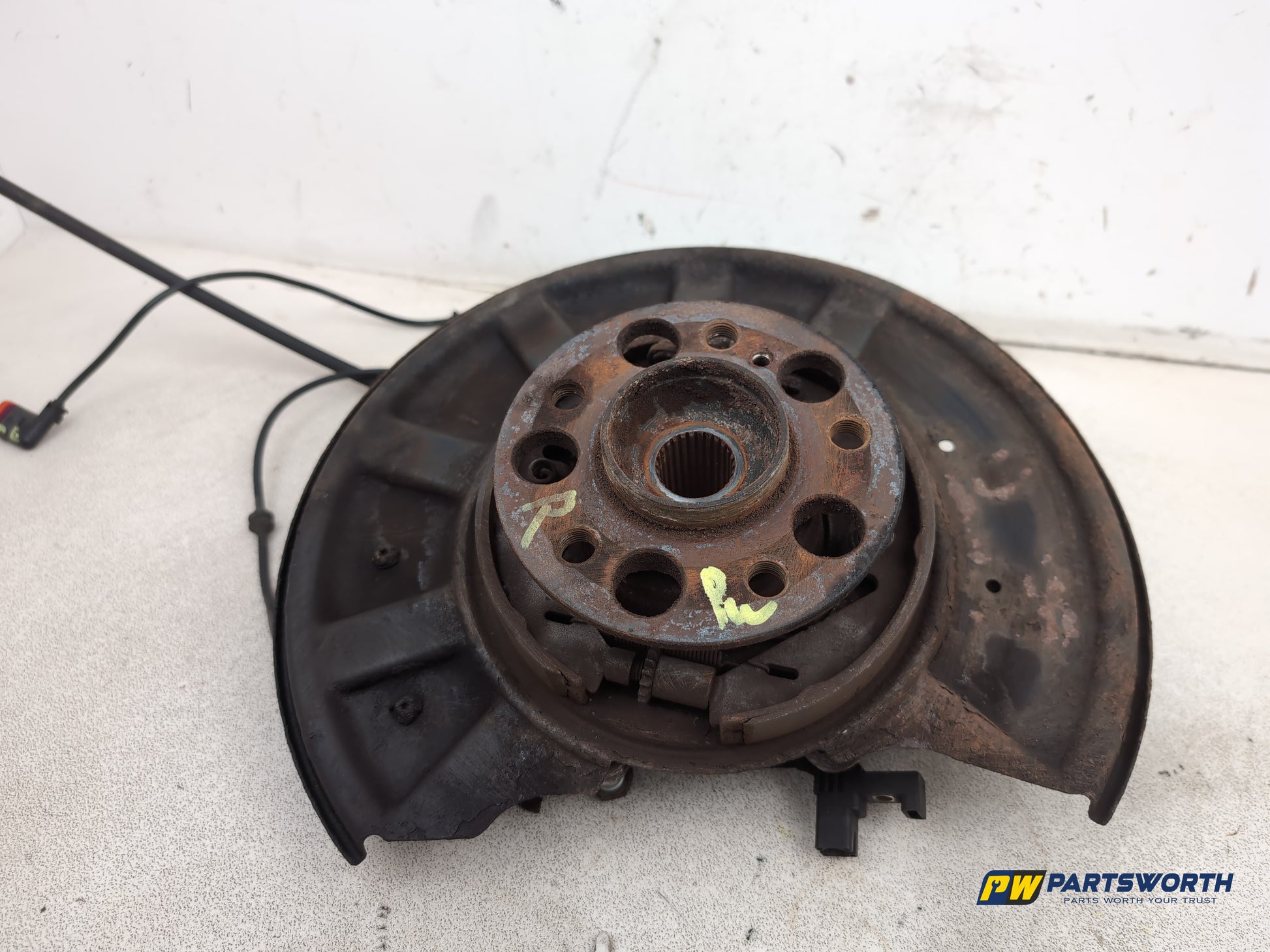 Mercedes-Benz E220 E-Class W212 Wheel Hub Rear Rh Driver Side 2009-2016 - photo 5