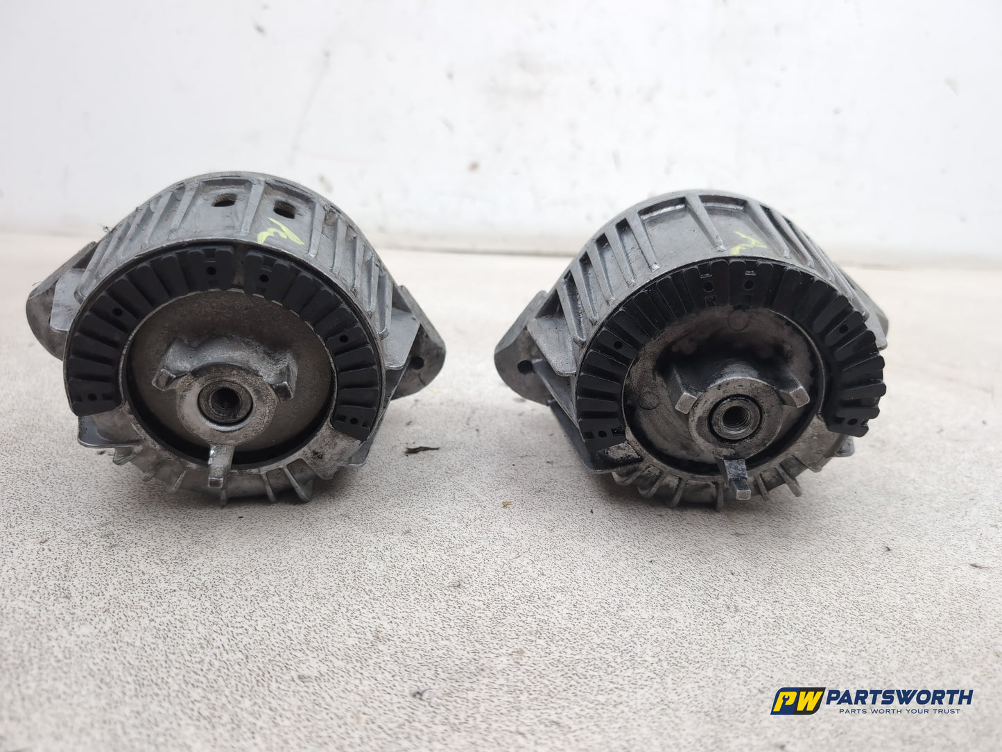Mercedes-Benz E220 W212 Blueef-Cy Se Cdi A Set Of Engine Mounts Lh Rh Om 651.924 - photo 5