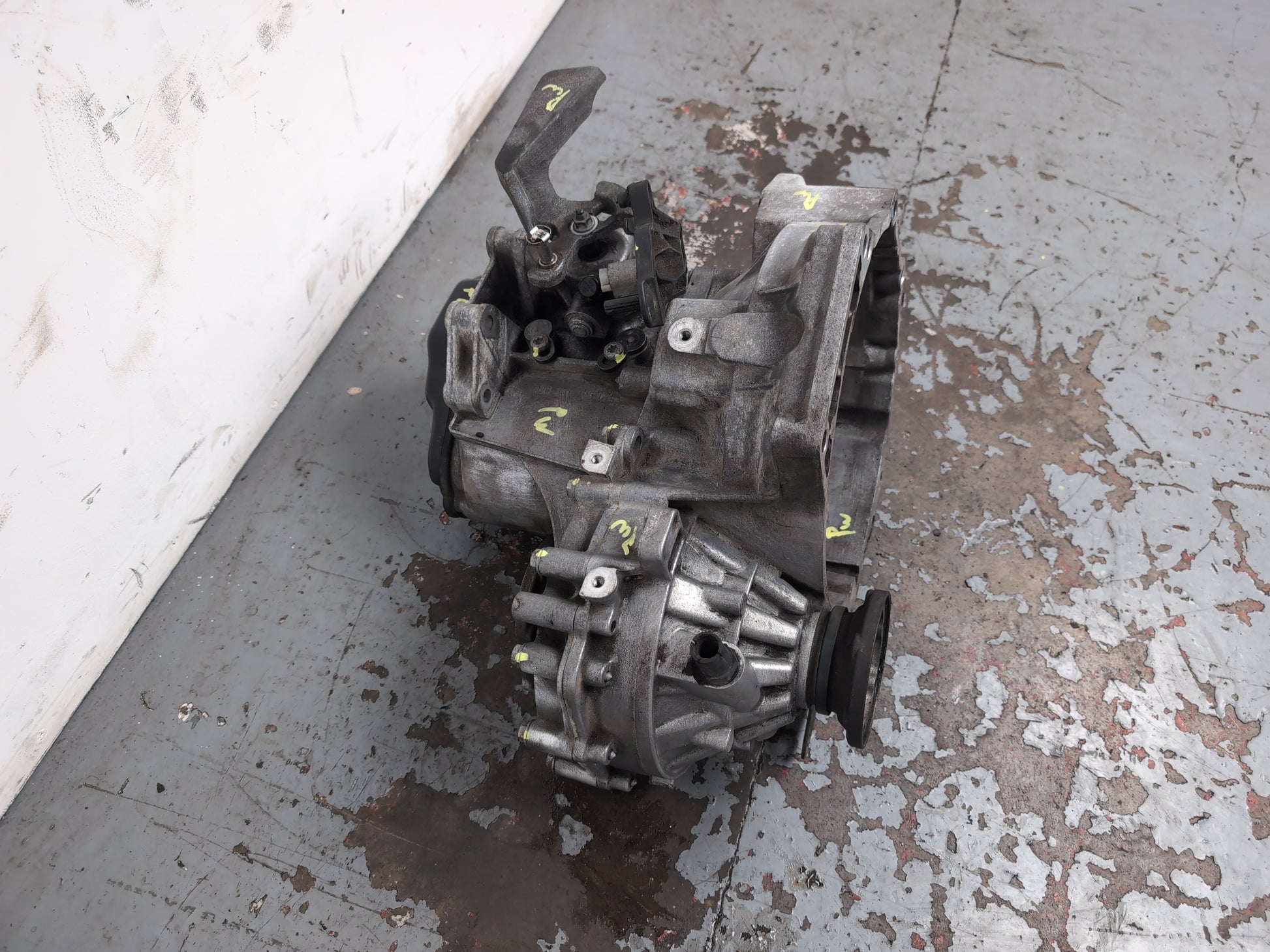 Audi A1 Contrast Edition Tdi 1.6l Diesel Manual Gearbox Assembly 02r301103 Cayc - photo 5
