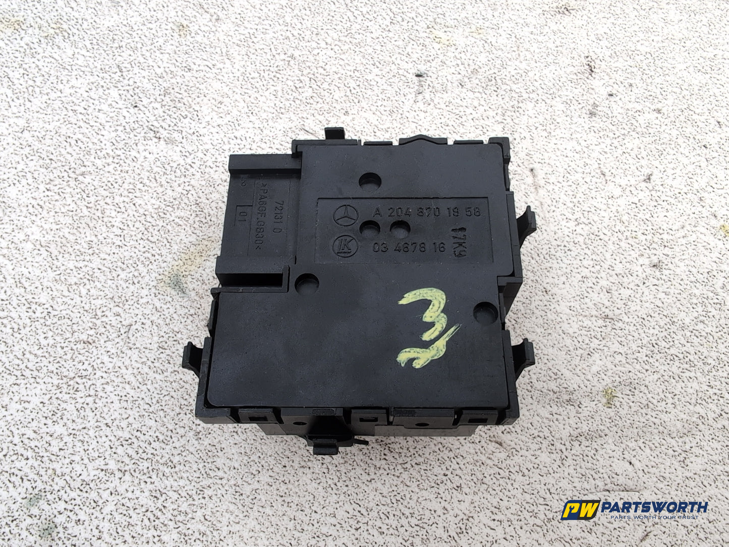 Mercedes-Benz E220 E-Class W212 Front Right Seat Control Switch A2048701958 - photo 5
