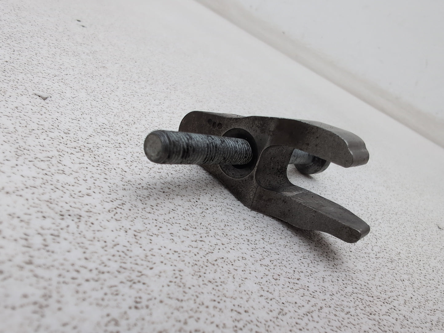 Mercedes-Benz E220 E-Class W212 2.1l Diesel Fuel Injector Clamp With Bolt - photo 5