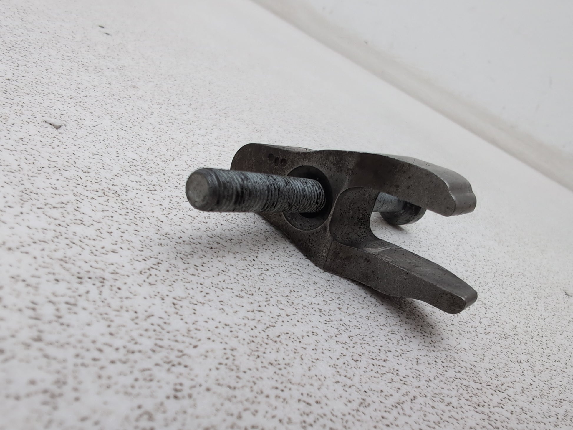 Mercedes-Benz E220 E-Class W212 2.1l Diesel Fuel Injector Clamp With Bolt - photo 5