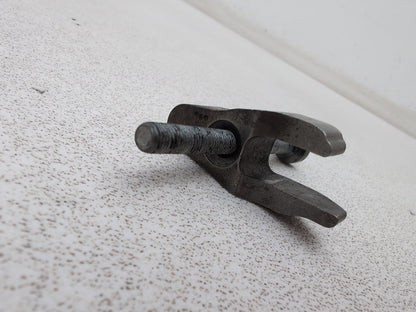 Mercedes-Benz E220 E-Class W212 2.1l Diesel Fuel Injector Clamp With Bolt - photo 5