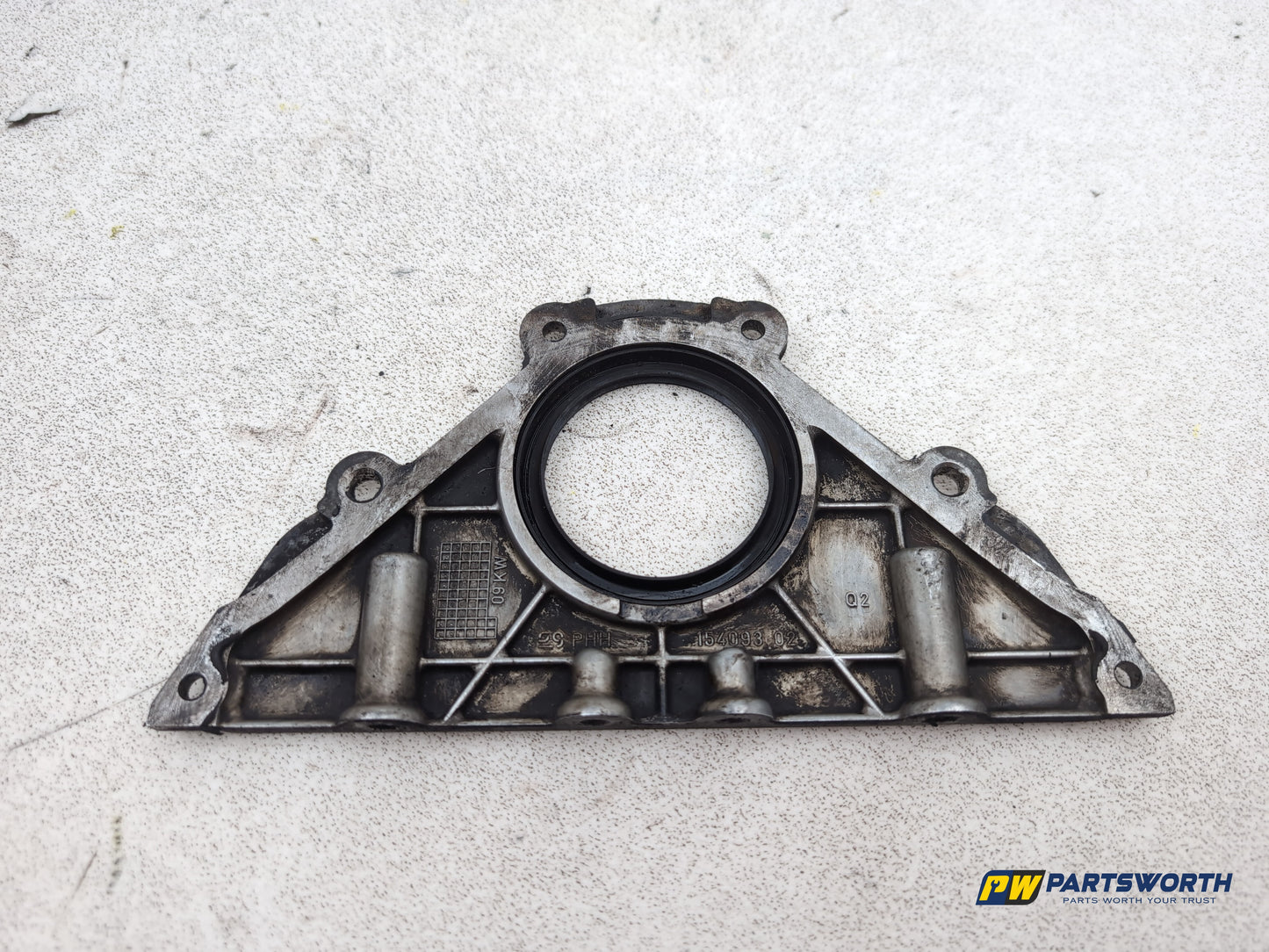 Mercedes-Benz E220 E-Class W212 2.1l Diesel Crankshaft Front Seal Housing - photo 5