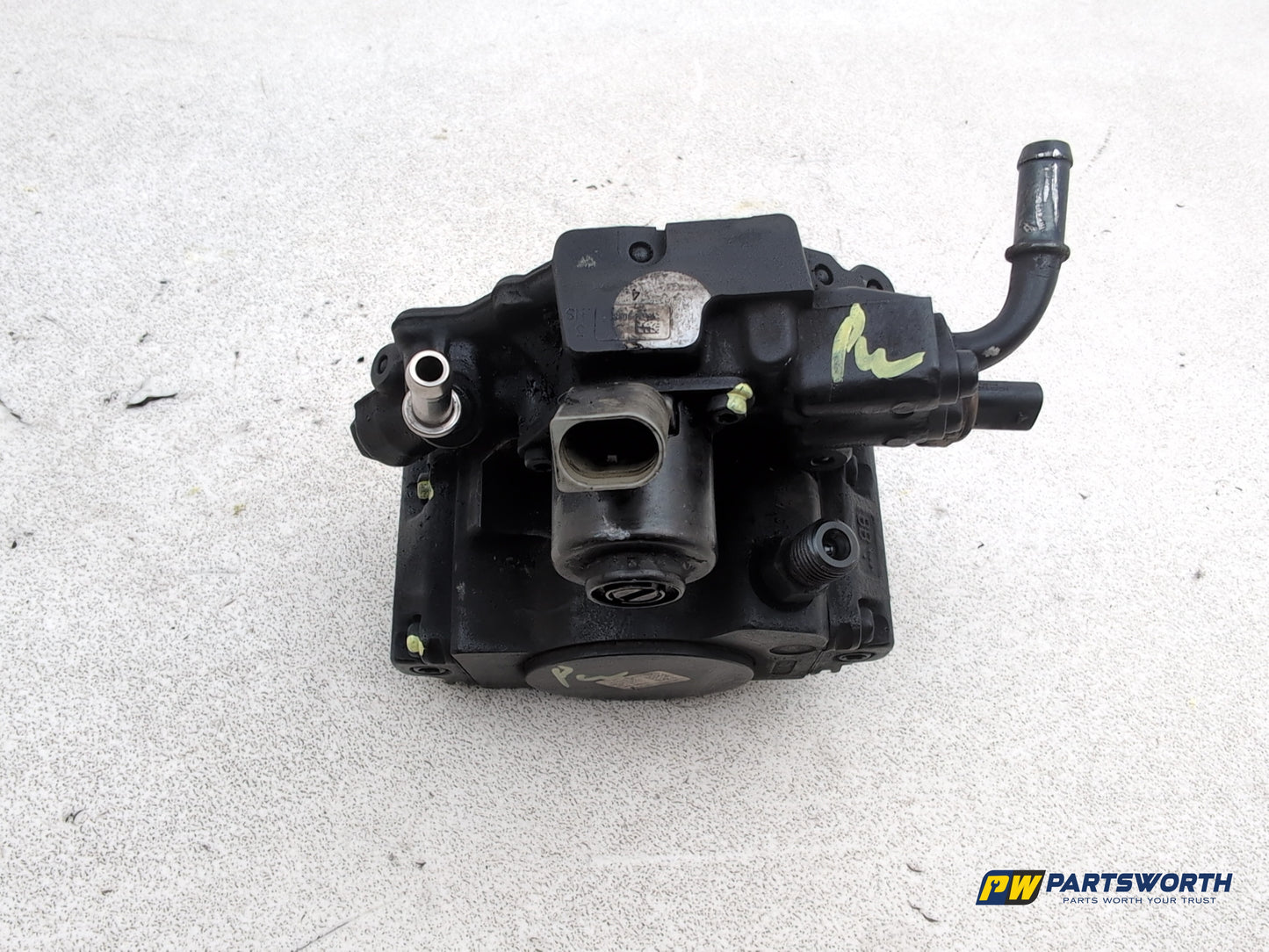 Mercedes-Benz E220 E-Class W212 2.1l Diesel High Pressure Fuel Pump A6510700101 - photo 5