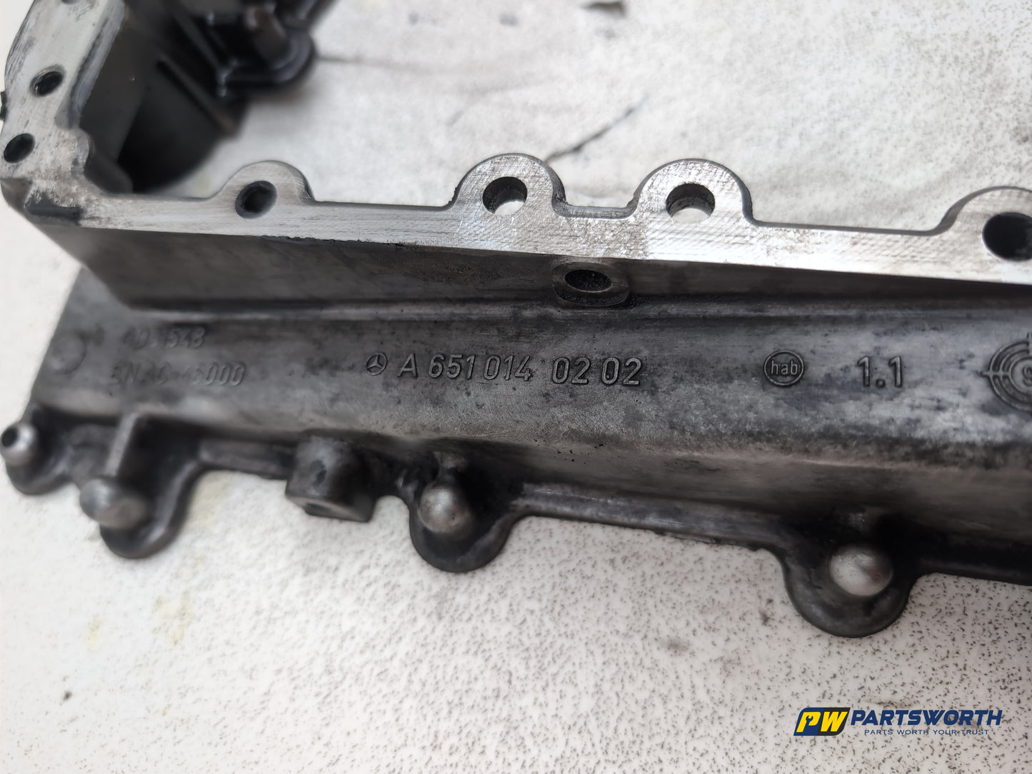Mercedes-Benz E220 E-Class W212 Engine Oil Pan Upper A6510140202 2009-2016 - photo 5