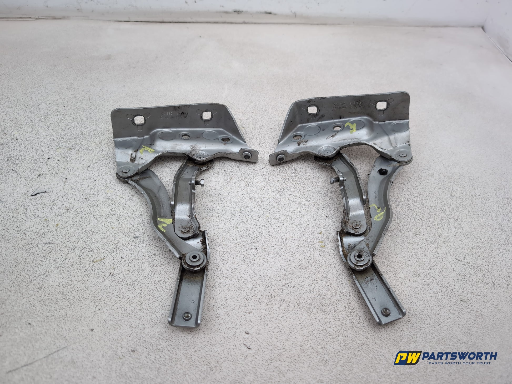 Bonnet Hinges 5