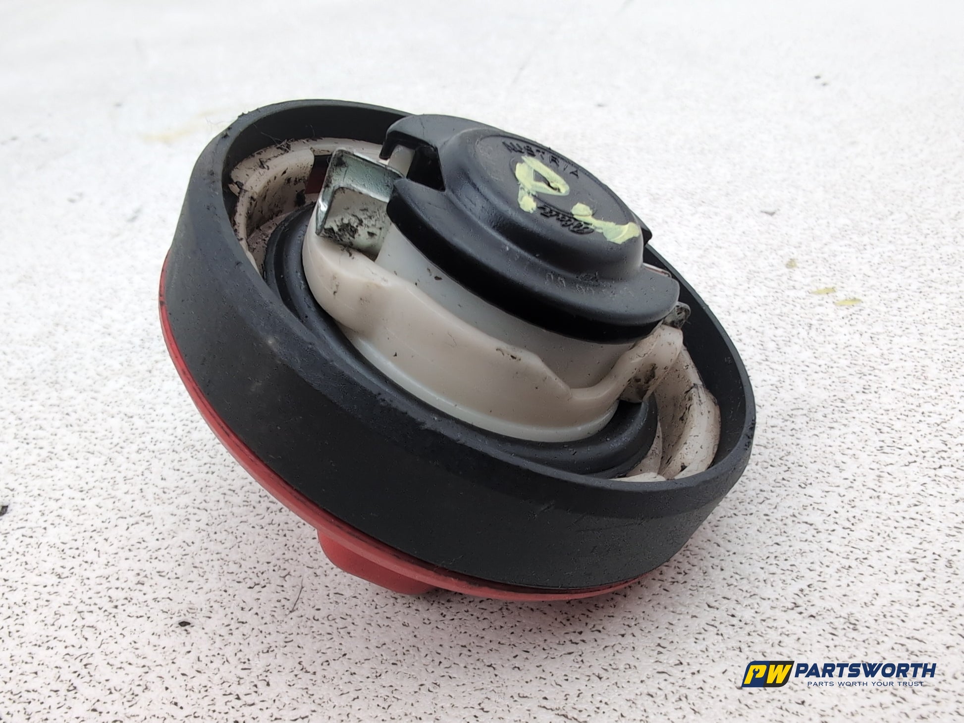 Mercedes-Benz B200 B-Class W245 Fuel Filler Cap 2005-2011 - photo 5
