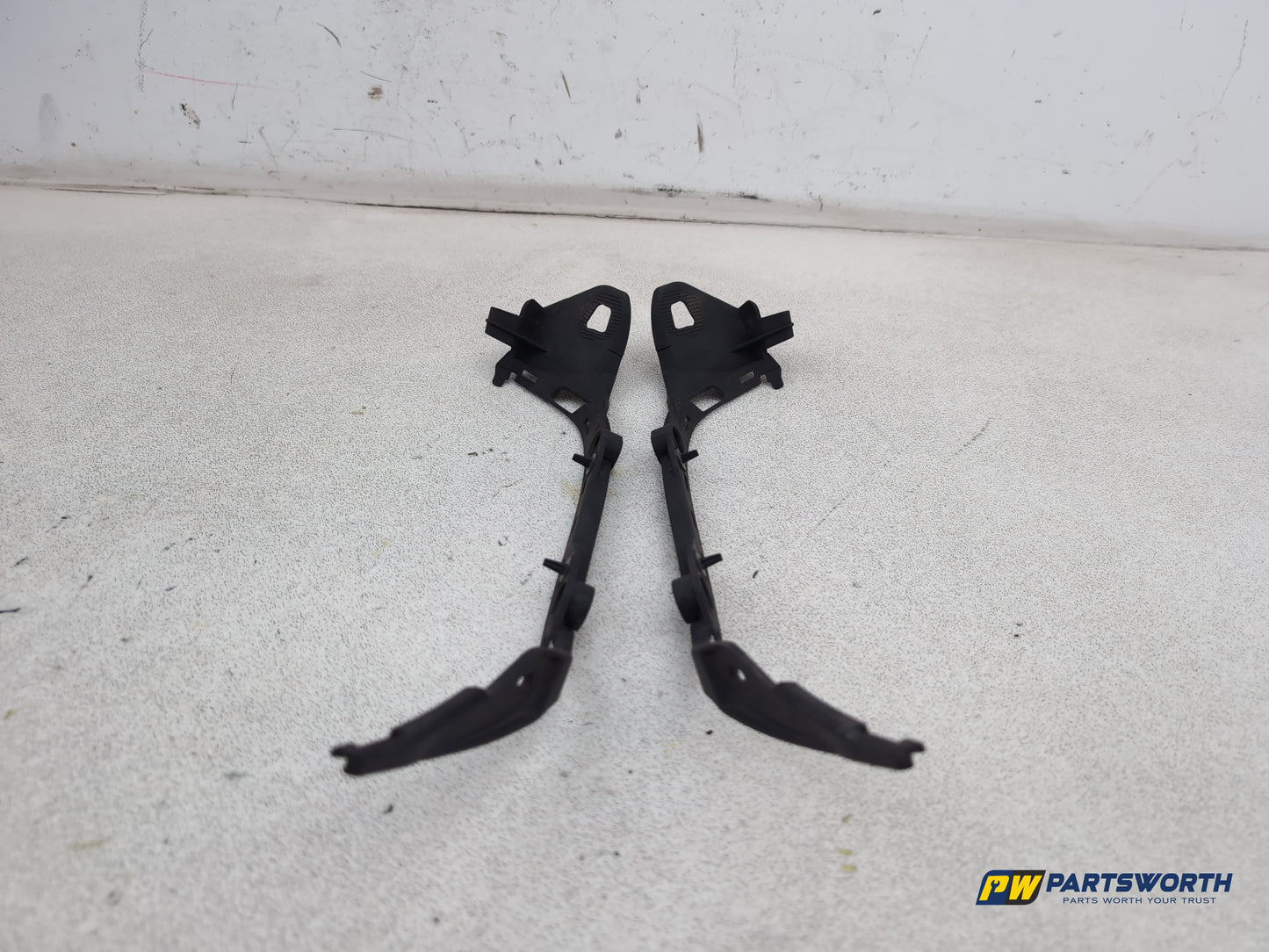 Mercedes-Benz B200 B-Class W245 Rear Bumper Bracket Set A1698851421 2005-2011 - photo 5