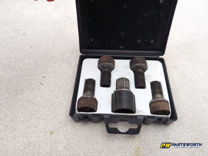 Mercedes-Benz B200 B-Class W245 Wheel Lock Nut Set B66470155 - photo 5