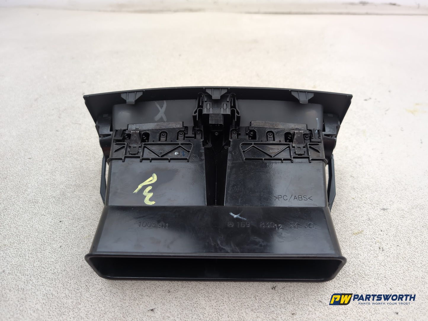 Mercedes-Benz B200 B-Class W245 Dashbort Trim Air Vent Centre A1698301254 - photo 5