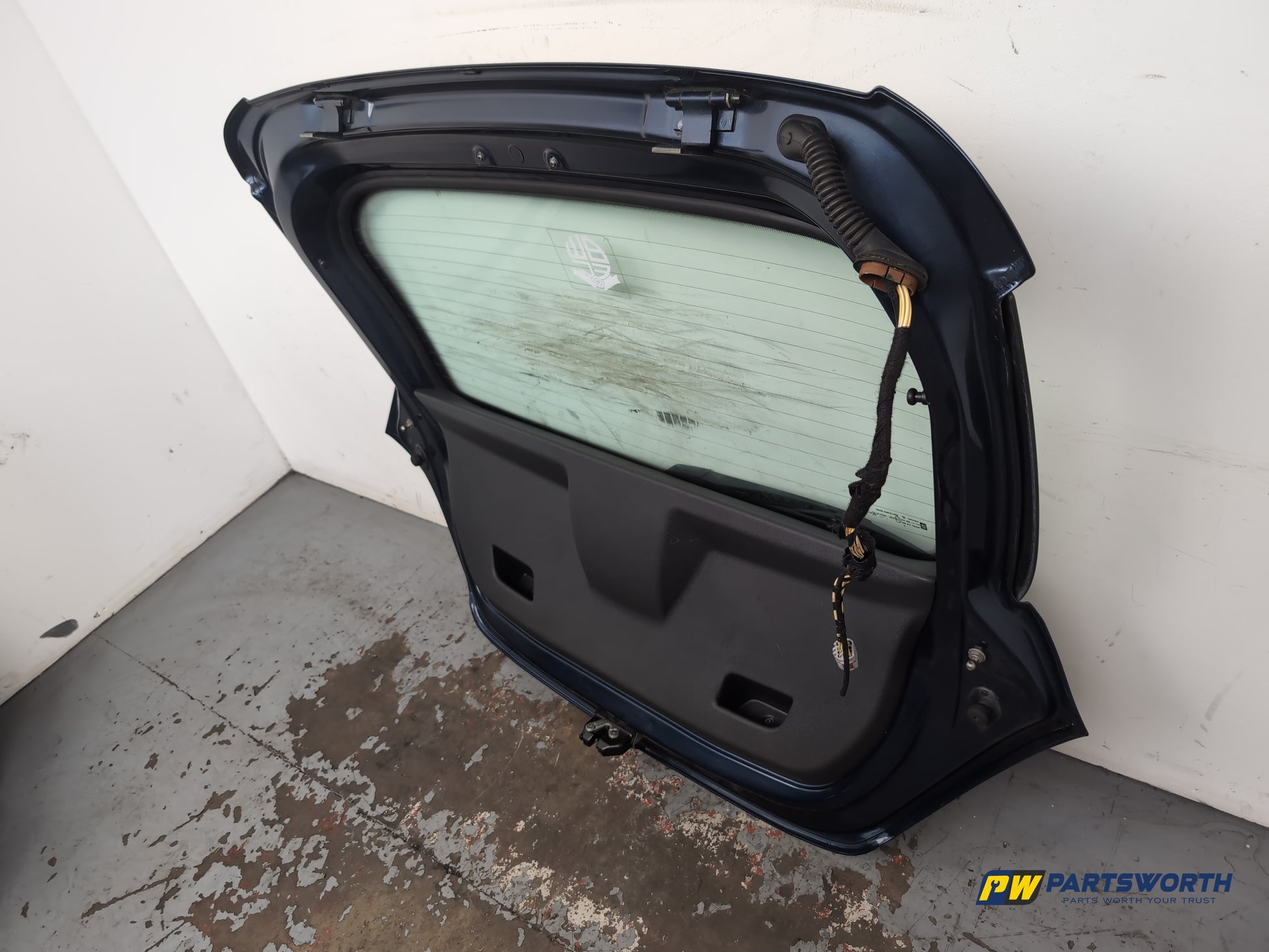 Boot Lid 11