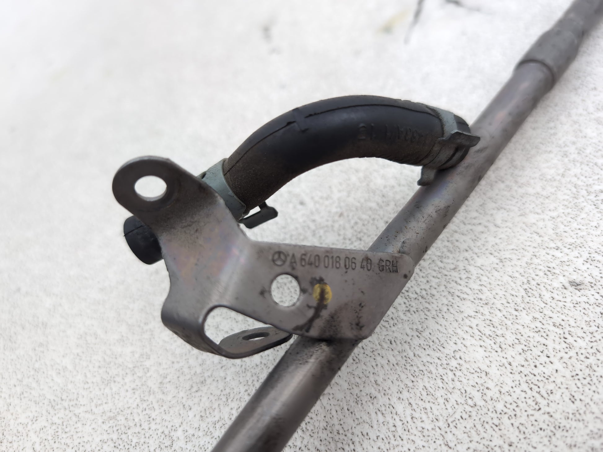 Mercedes-Benz B200 B-Class W245 2.0l Diesel Oil Level Dipstick And Pipe - photo 5