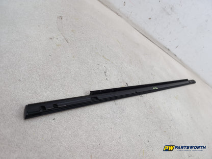 Mercedes-Benz B200 B-Class W245 Rear Left Door Window Trim A1697351565 2005-2011 - photo 5