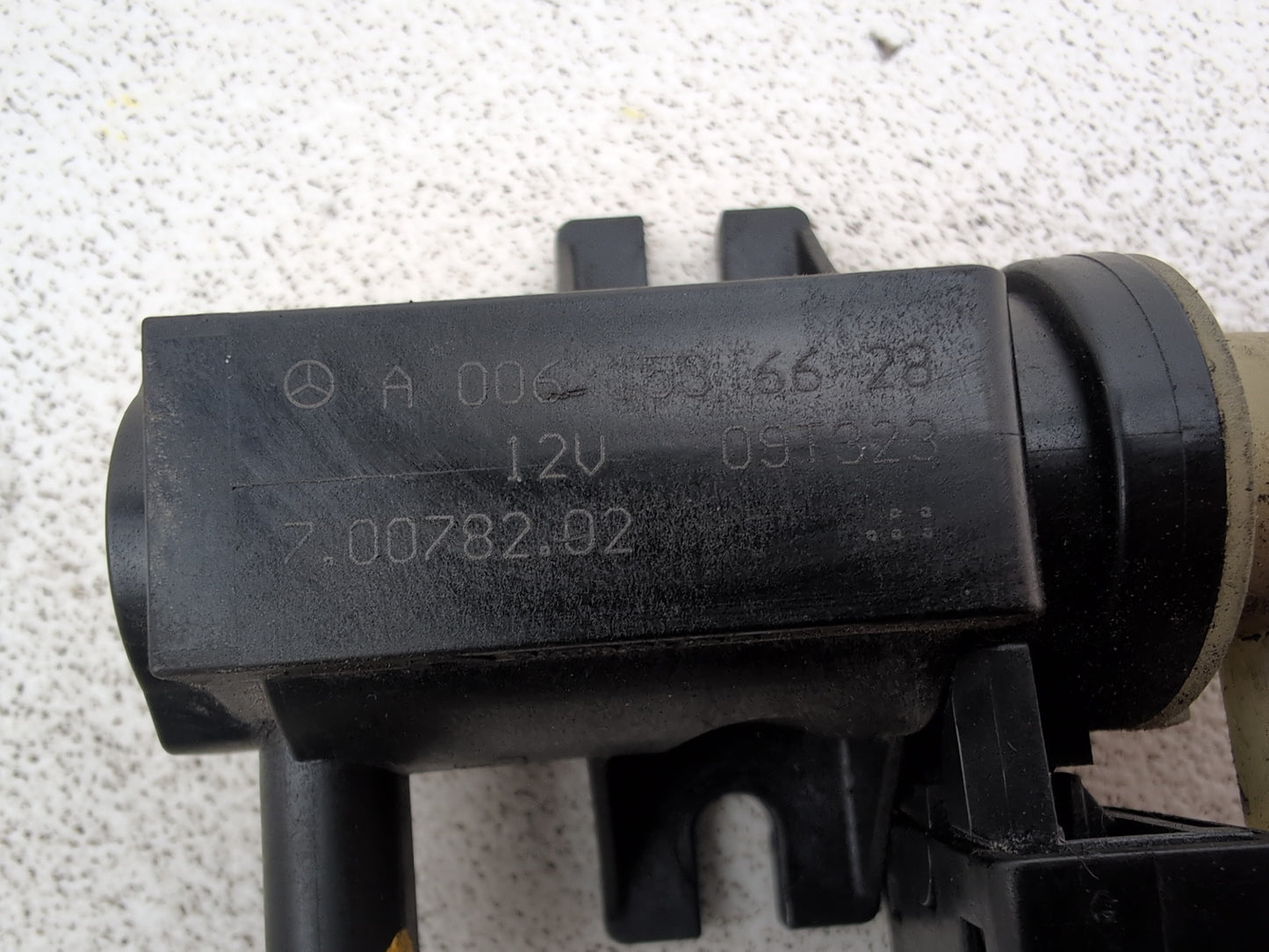 Mercedes-Benz B200 B-Class W245 2.0l Diesel Turbo Vacuum Solenoid Valve - photo 5
