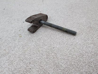 Mercedes-Benz B200 B-Class W245 2.0l Diesel Fuel Injecor Holding Clamp 2005-2011 - photo 5
