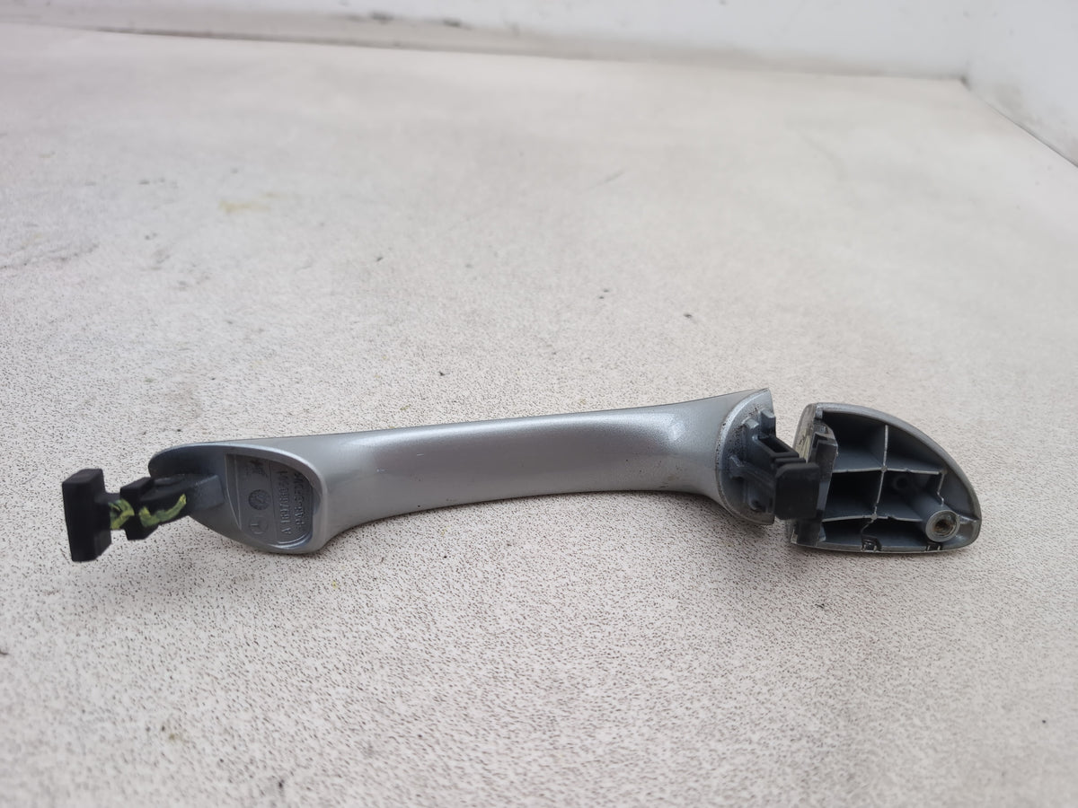 Front Right Door Handle 5