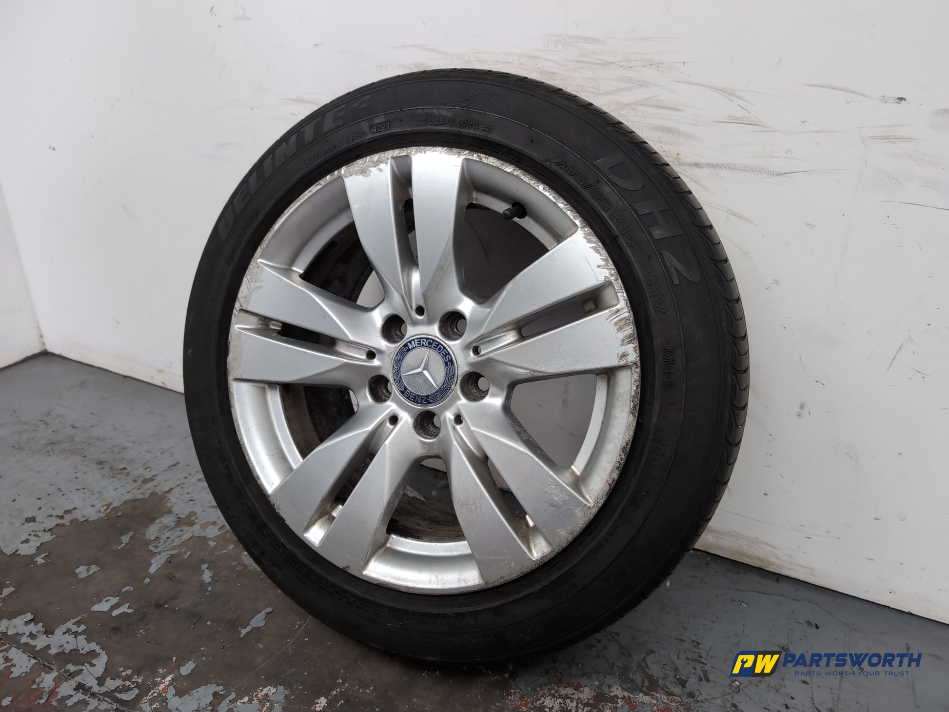 Mercedes-Benz E220 E-Class W212 Wheel With Tyre 205/55 R16 A2124010202 - photo 5
