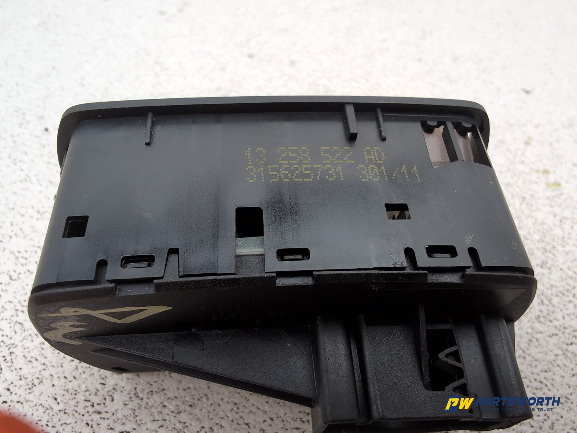 Vauxhall Corsa Se Front Window Switch Driver Side Right 13258522 2006-2014 - photo 5