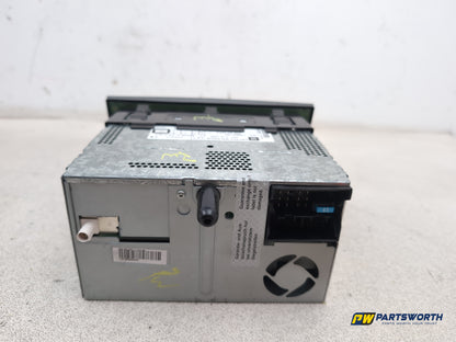 Radio - DAB/CD Player, Display screen + Facia  5