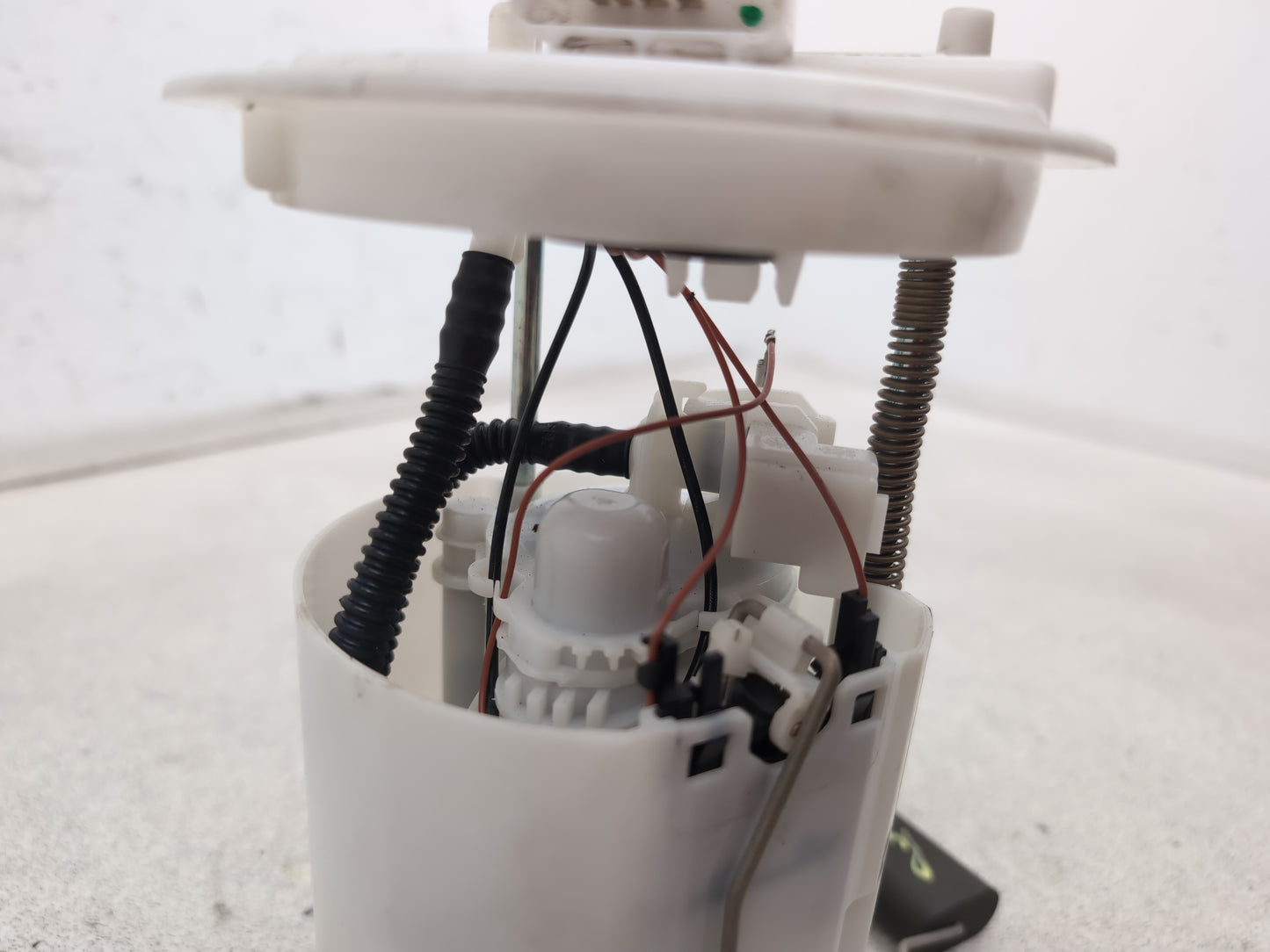 Vauxhall Corsa Se 1.2l Petrol In Tank Fuel Pump 13327783 2006-2014 - photo 5