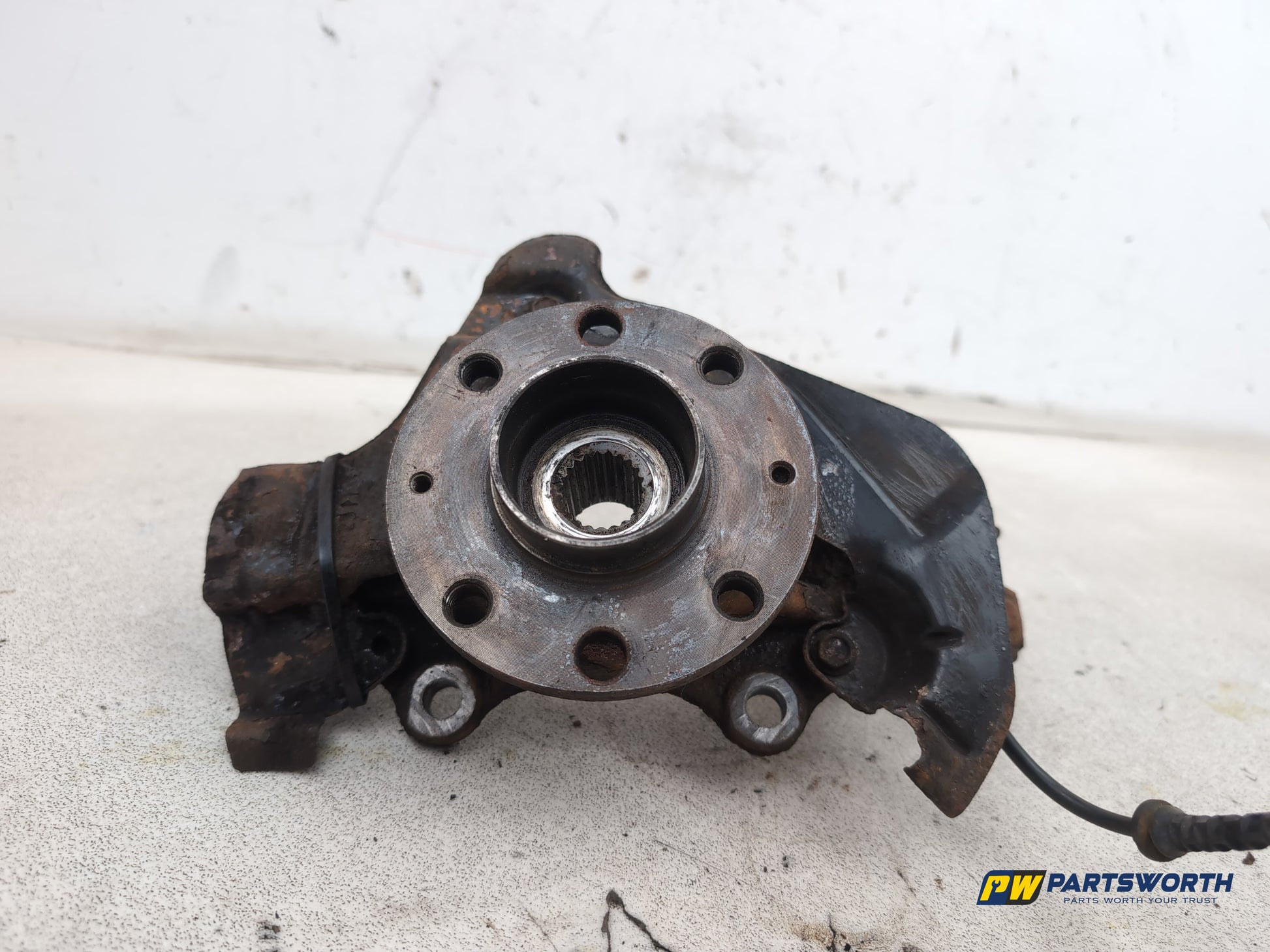 Vauxhall Corsa Se Wheel Hub Front Rh Driver Side 2006-2014 - photo 5