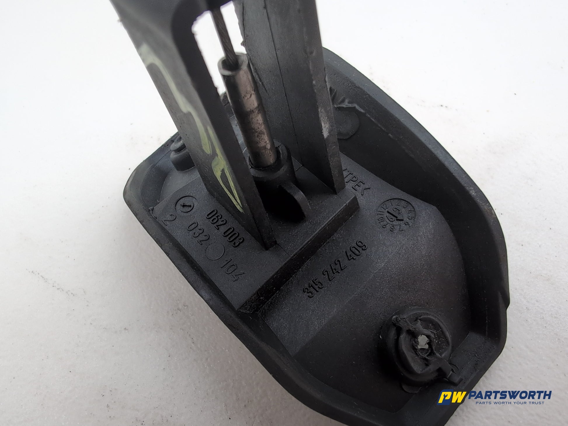 Vauxhall Corsa Se Fuel Flap Release Cable 13111599 2006-2014 - photo 5