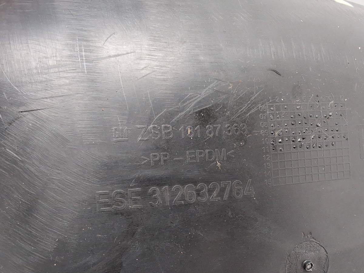 Moulding Wheel Arch Front RH 5