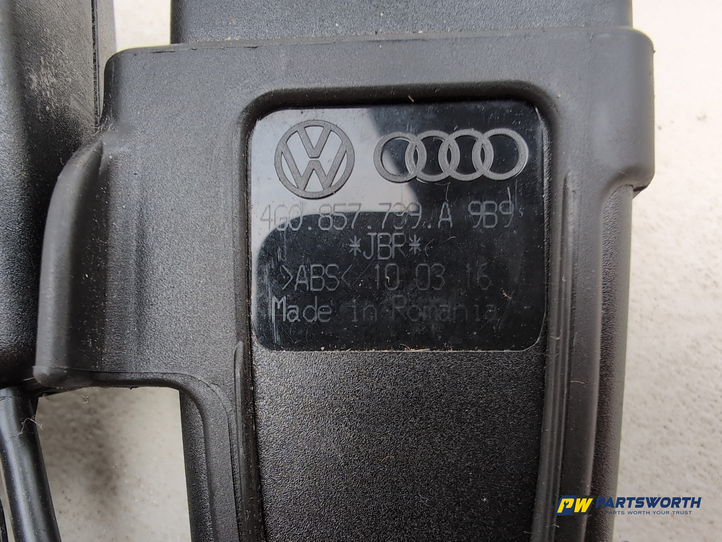 Audi A6 S Line Black Ed Rear Seat Belt Buckle Middle 4g0857739a 2011-2018 - photo 5