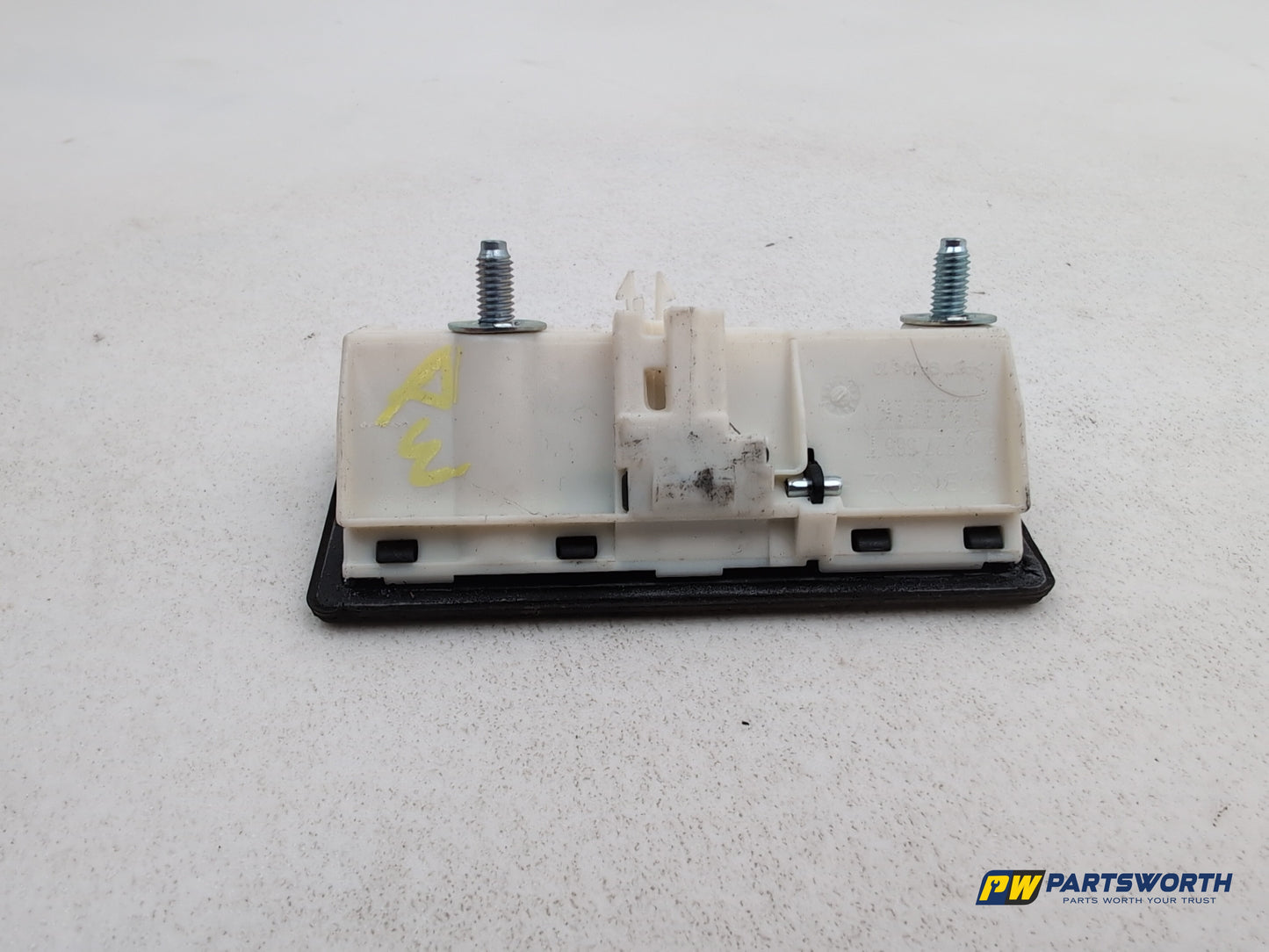 Audi A6 S Line Black Ed Tdi Tailgate Boot Open Release Handle Switch 5n0827566t - photo 5