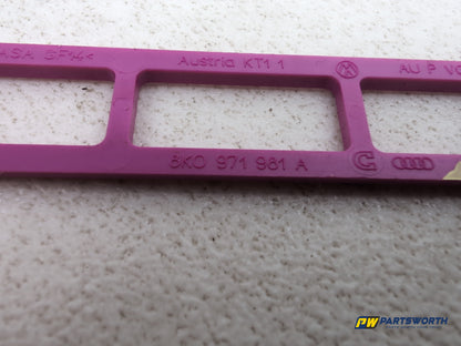 Audi A6 Se Tdi Quattro Auto Fuse Box Holder Mount Bracket 8k0971981a - photo 5
