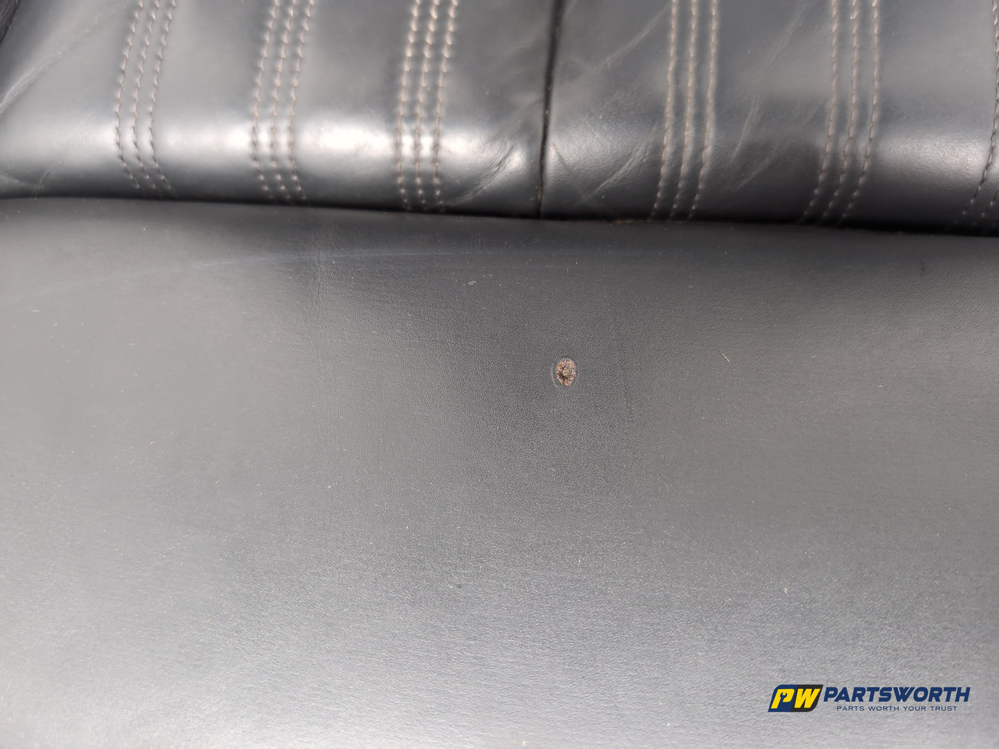 Seat Front RH 5