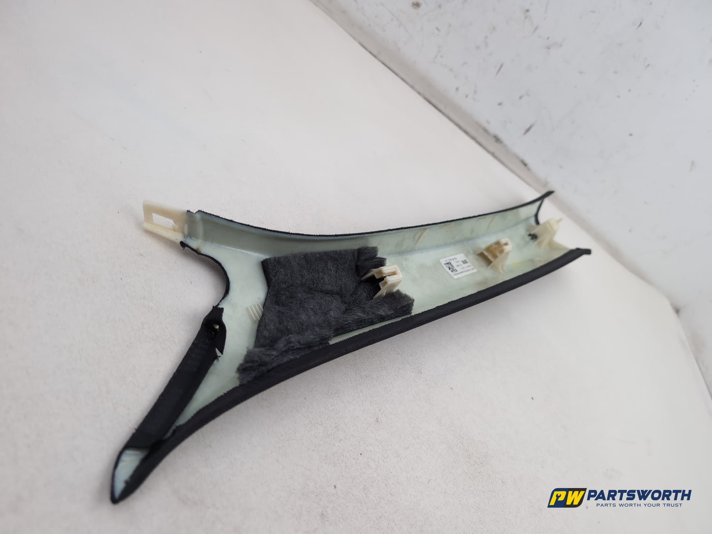 RH A Pillar Trim  5