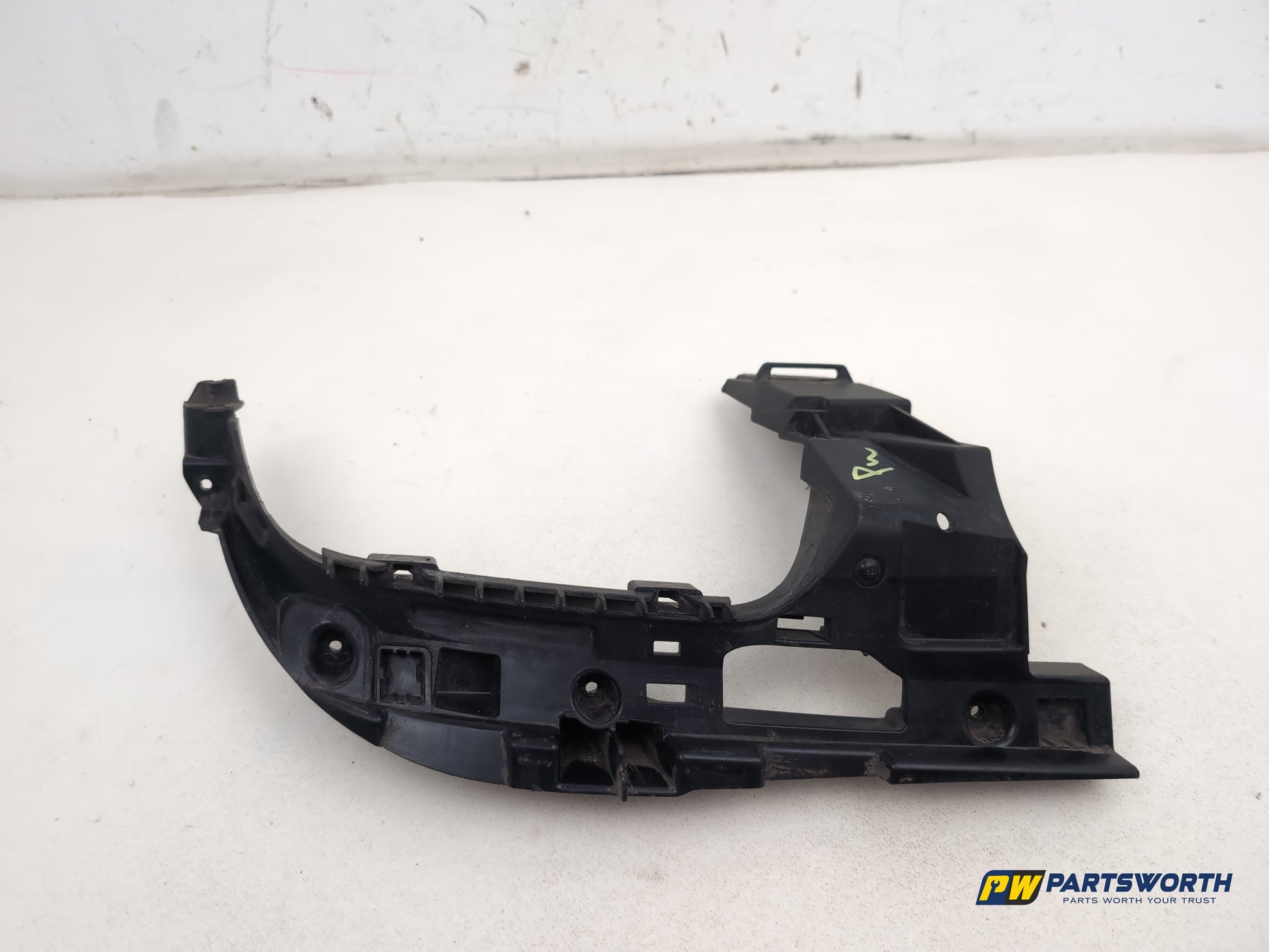Audi A6 S Line Black Ed Tdi Saloon Bumper Rear Bracket Rh Driver Side 4g0807364 - photo 5