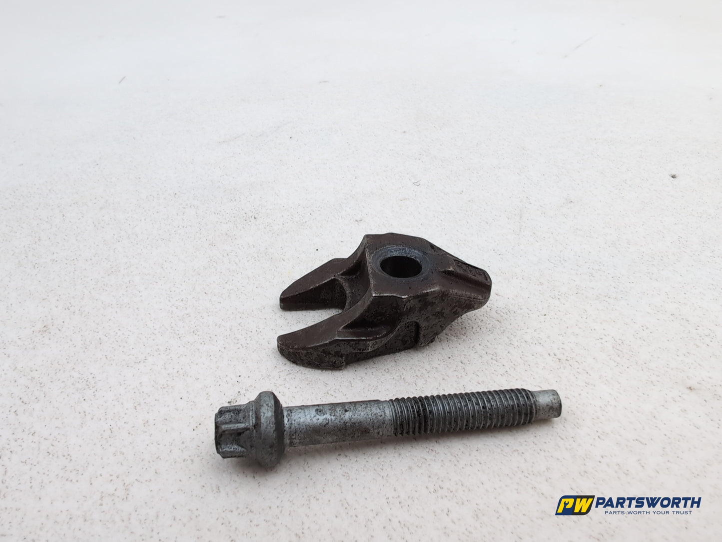 Peugeot 308 Allure Blue Hdi Diesel Fuel Injector Holder Clamp 2013-2021 - photo 5