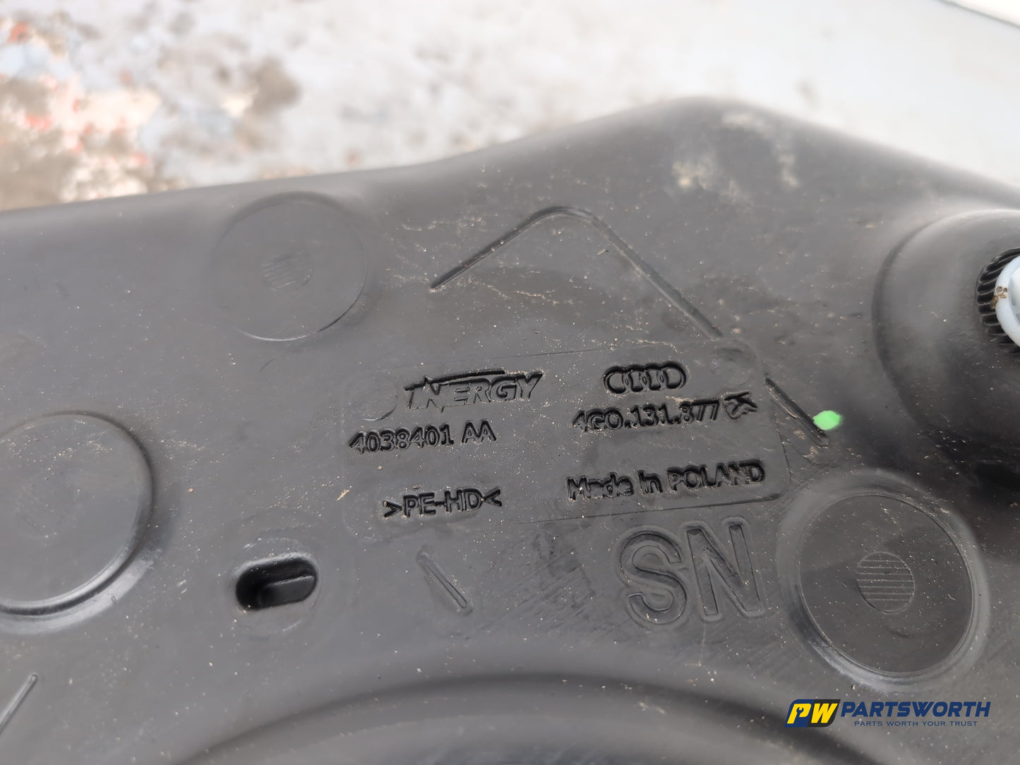 Audi A6 S Line Black Ed 2.0l Diesel Adblue Additive Rezervoir Tank 4g0131877 - photo 5