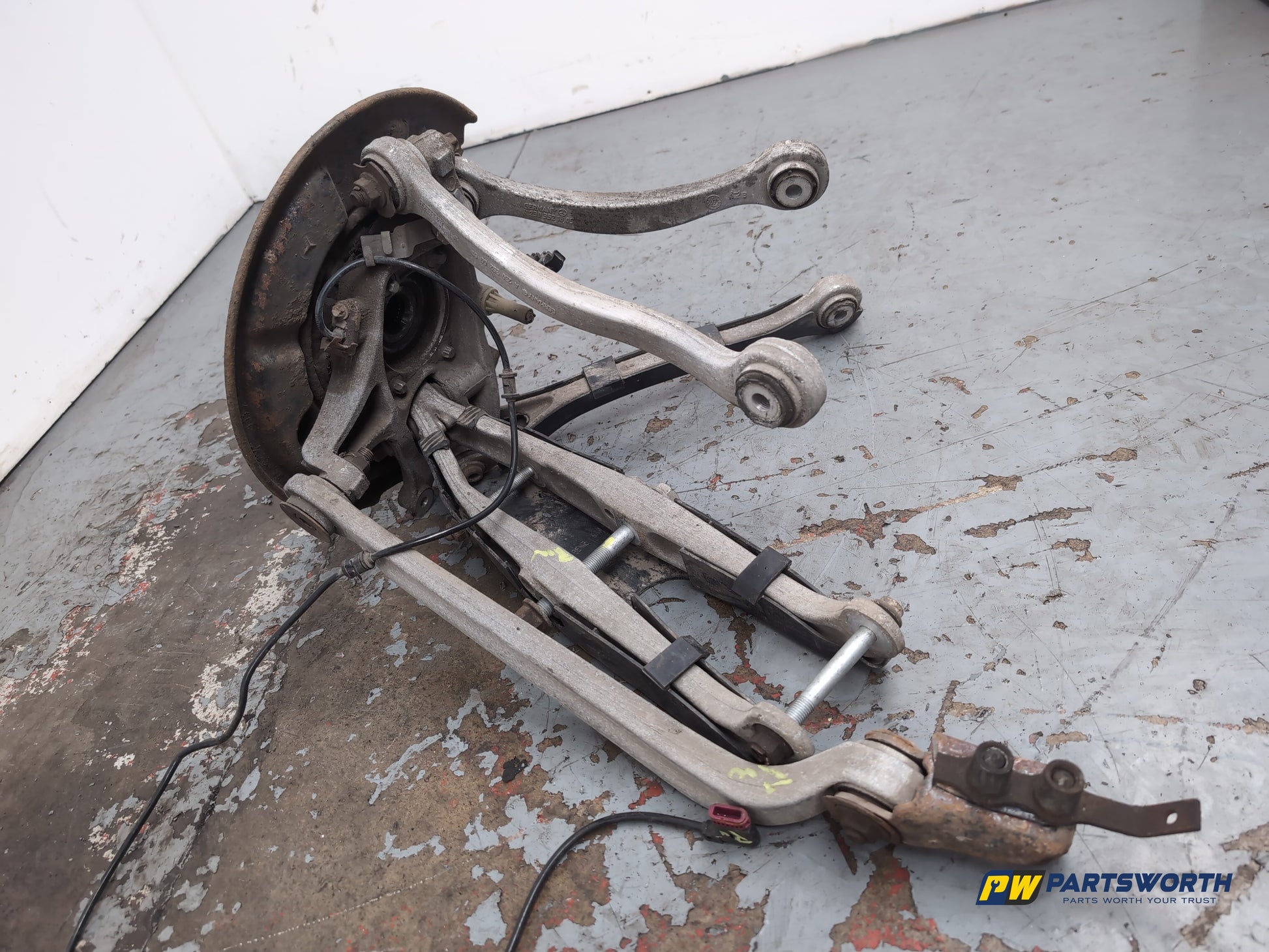 Mercedes C219 Cls 320 Cdi Auto Wheel Hub Rear Lh Passenger Side 2004-2008 - photo 5