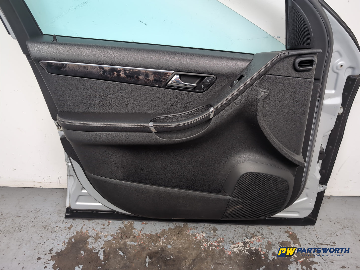Door Front LH 11