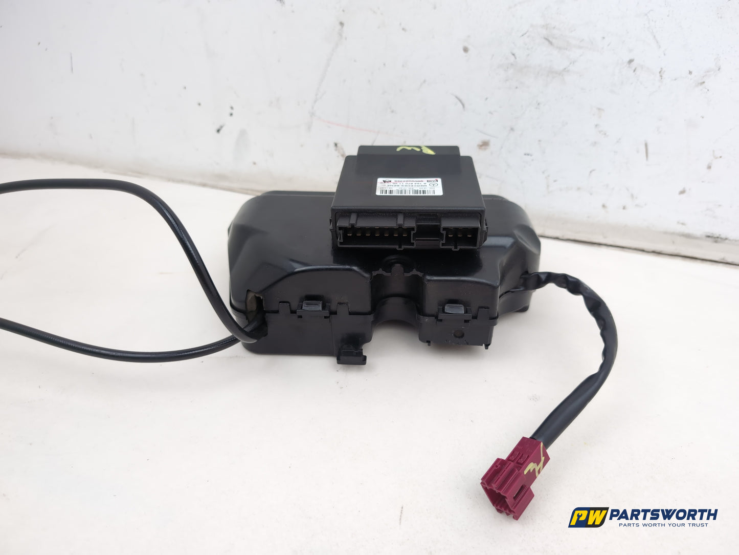 Mercedes R320 R-Class W251 Automatic Tailgate Hydraulic Pump Strut A1648701126 - photo 5