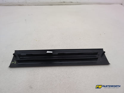 Mercedes R320 R-Class W251 Interior Door Step Trim Front Right A2516860136 - photo 4