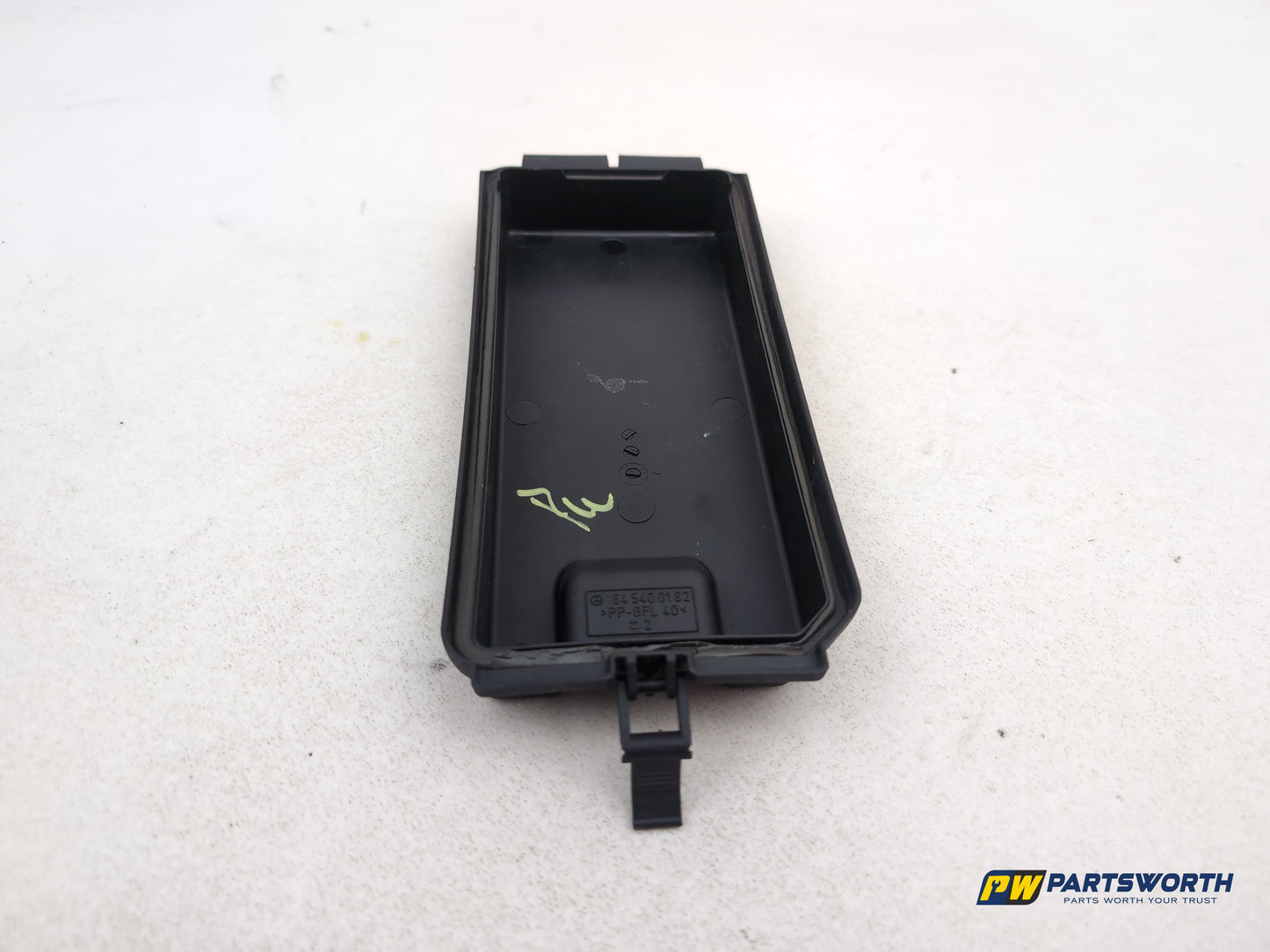 Mercedes R320 R-Class W251 Fuse Box Cover Trim A1645400182 2006-2013 - photo 5