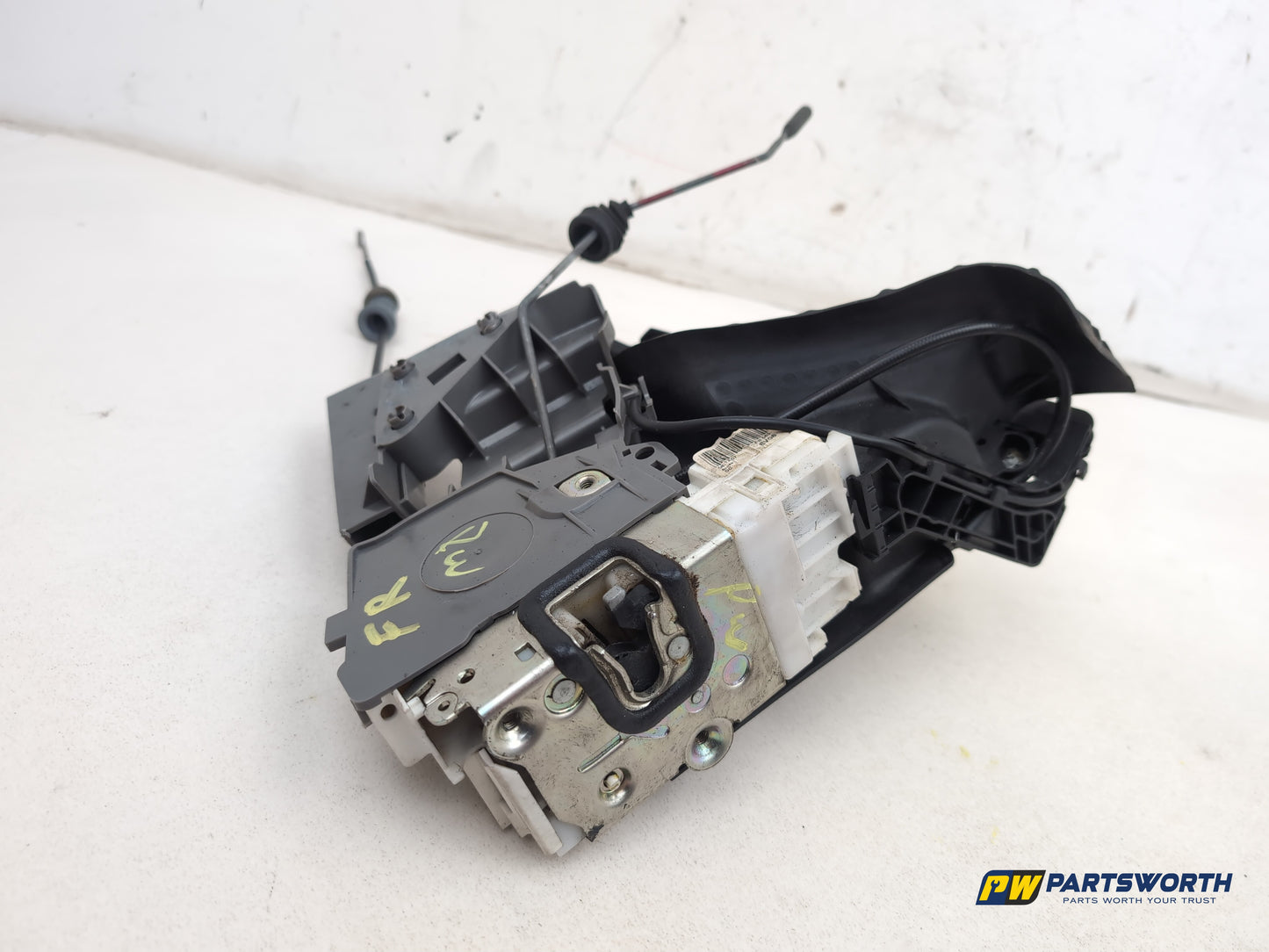 Mercedes R320 R-Class W251 Front Door Lock Rh Driver Side 2006-2013 - photo 5