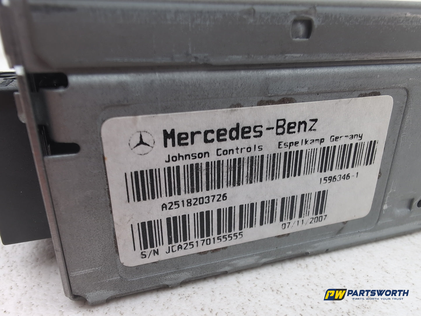 Mercedes R320 R-Class W251 Video Splitter Unit A2518203726 2006-2013 - photo 5